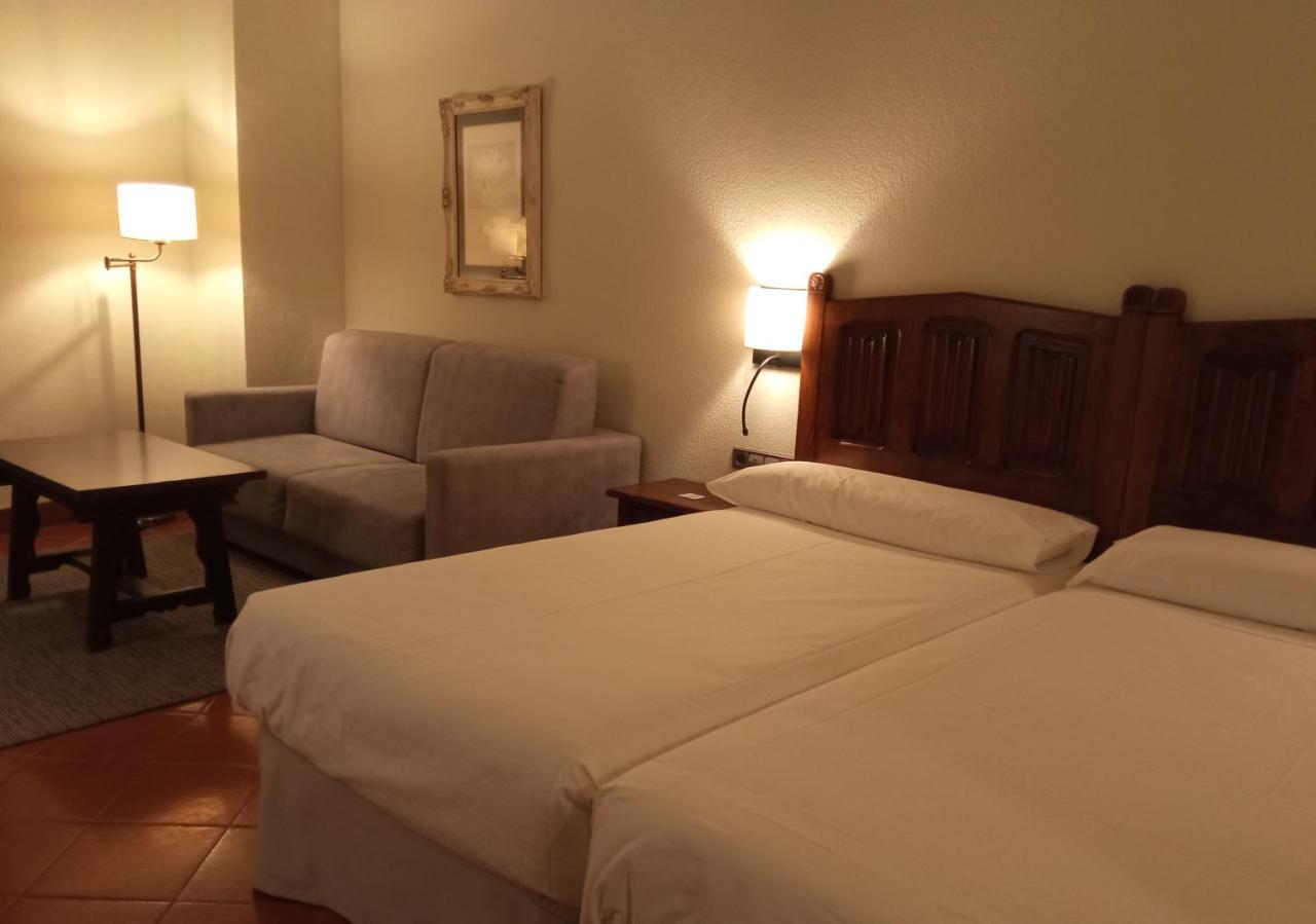 Parador De סנטו דומינגו דה לה קלסאדה מראה חיצוני תמונה